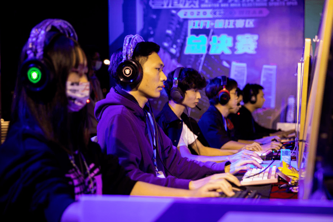 再夺一冠的 再夺一冠的